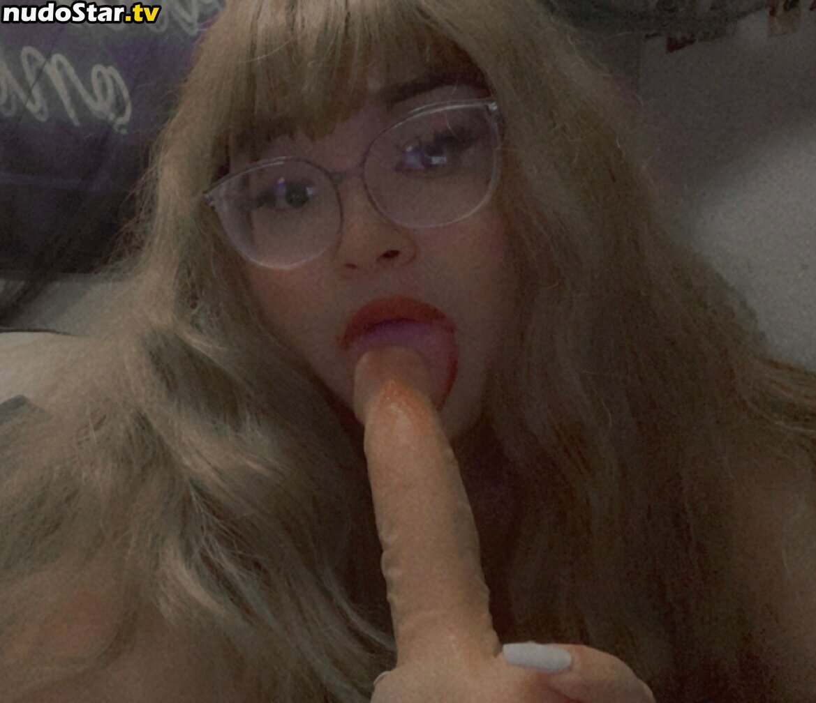 lovergirllynn Nude OnlyFans Leaked Photo #14