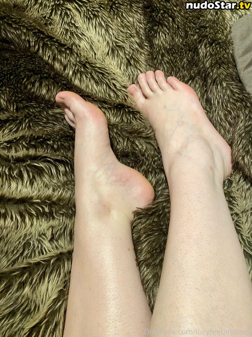 lucyfeetandtoes / lucysweetfeet Nude OnlyFans Leaked Photo #2