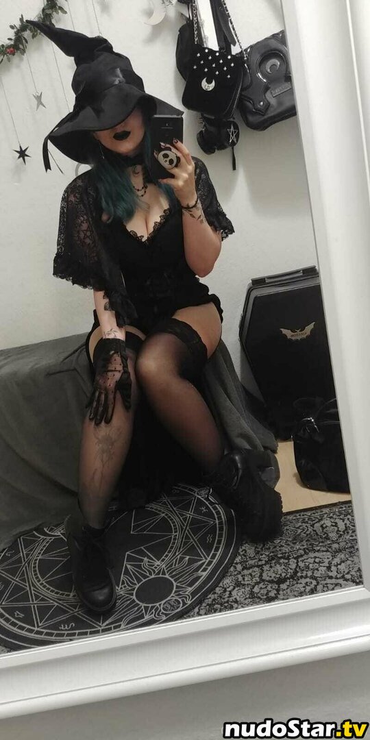 Lunaticalwitch Nude OnlyFans Leaked Photo #60