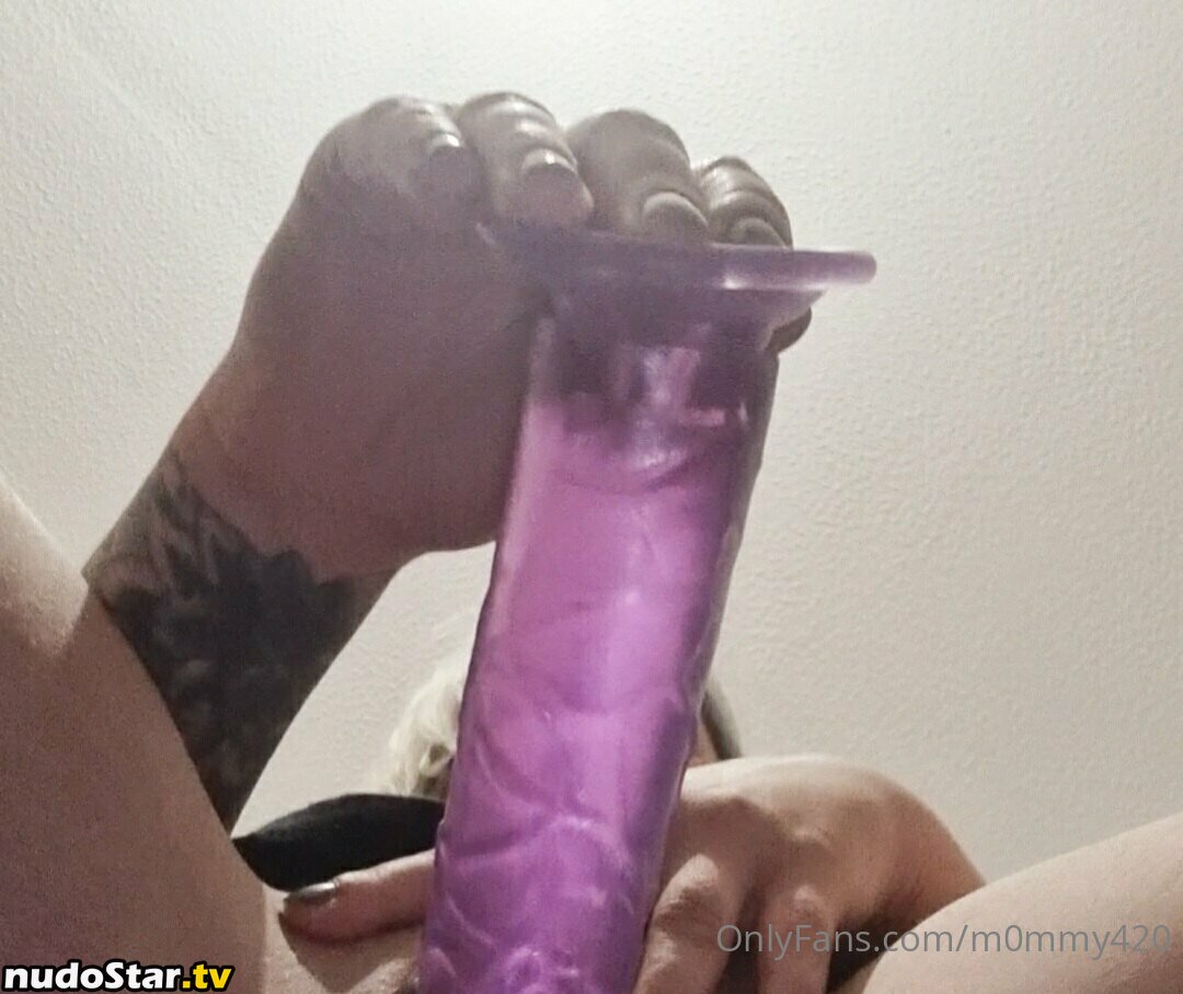 campermommy420 / m0mmy420 Nude OnlyFans Leaked Photo #9