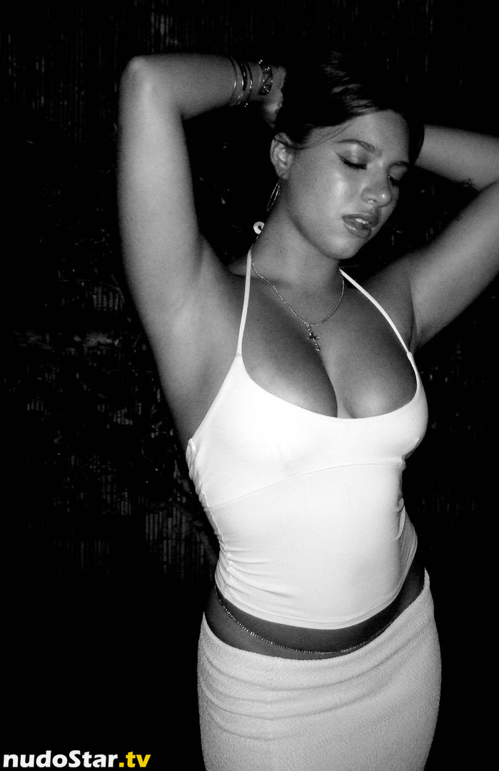 Mackenzie Ziegler / kenzie Nude OnlyFans Leaked Photo #115