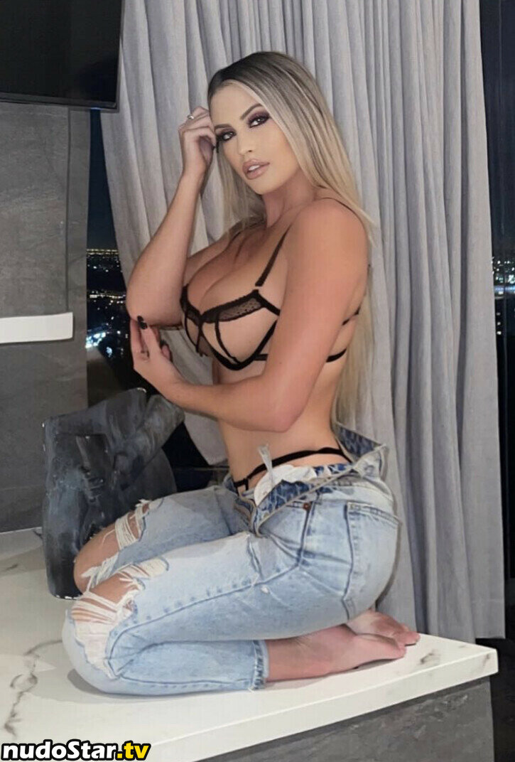 Maddie Moore / Themaddiemoore / yourboyfcisco Nude OnlyFans Leaked Photo #9