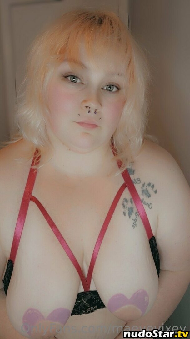 maevevixey / maevevixey_ Nude OnlyFans Leaked Photo #48
