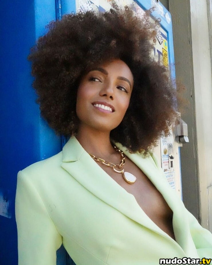 Maisie Richardson-Sellers / maisiersellers Nude OnlyFans Leaked Photo #9
