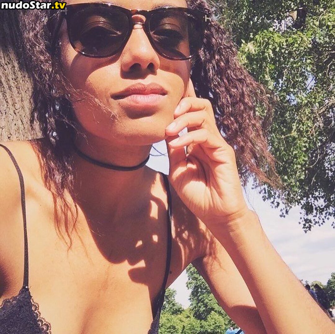 Maisie Richardson-Sellers / maisiersellers Nude OnlyFans Leaked Photo #20