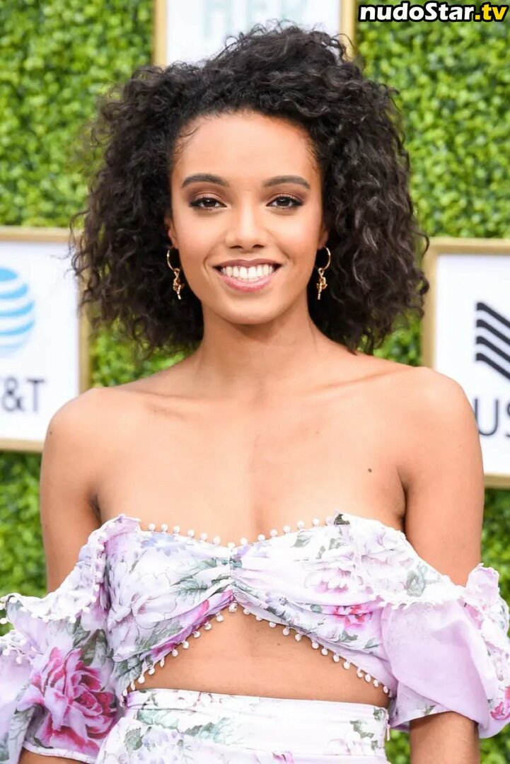 Maisie Richardson-Sellers / maisiersellers Nude OnlyFans Leaked Photo #32