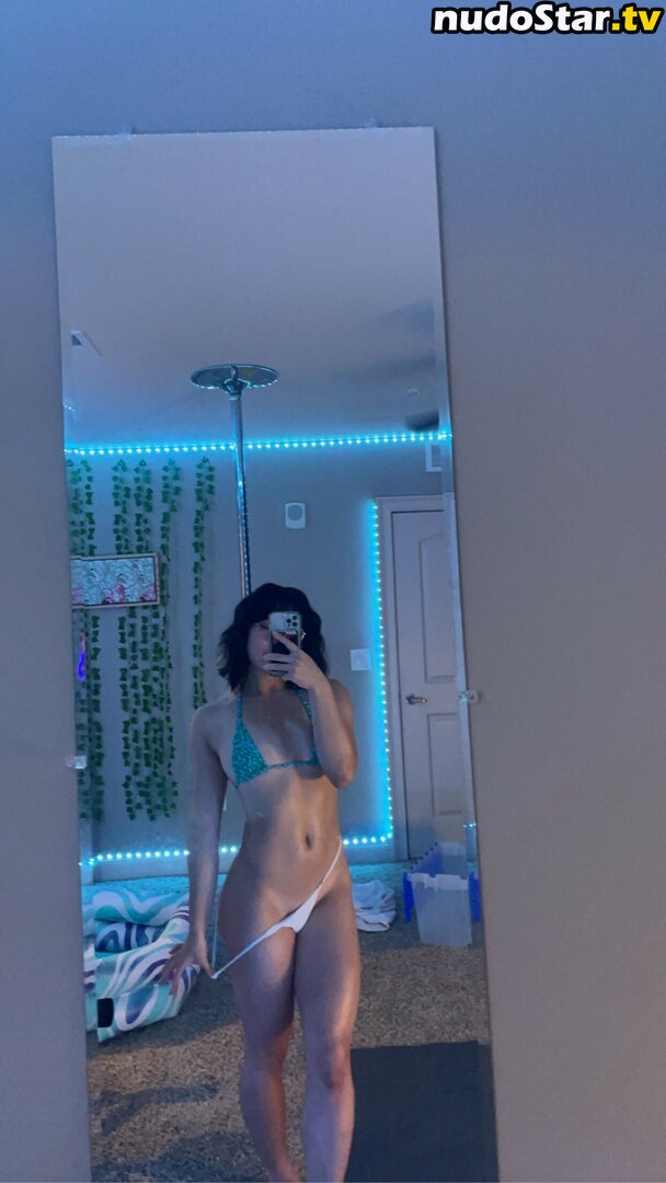 izzy_xx / maisooze Nude OnlyFans Leaked Photo #184