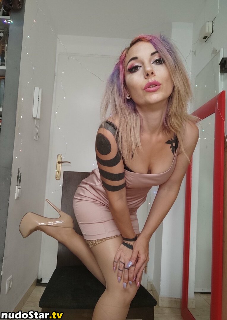 MaleficentRise4 / dafnedenoche / yoursweetpoison / yoursweetpoisonminerva Nude OnlyFans Leaked Photo #3
