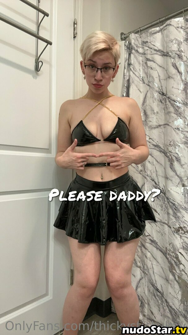 kayla.claxton / mama.claxton2.0 / thickystickykay Nude OnlyFans Leaked Photo #3