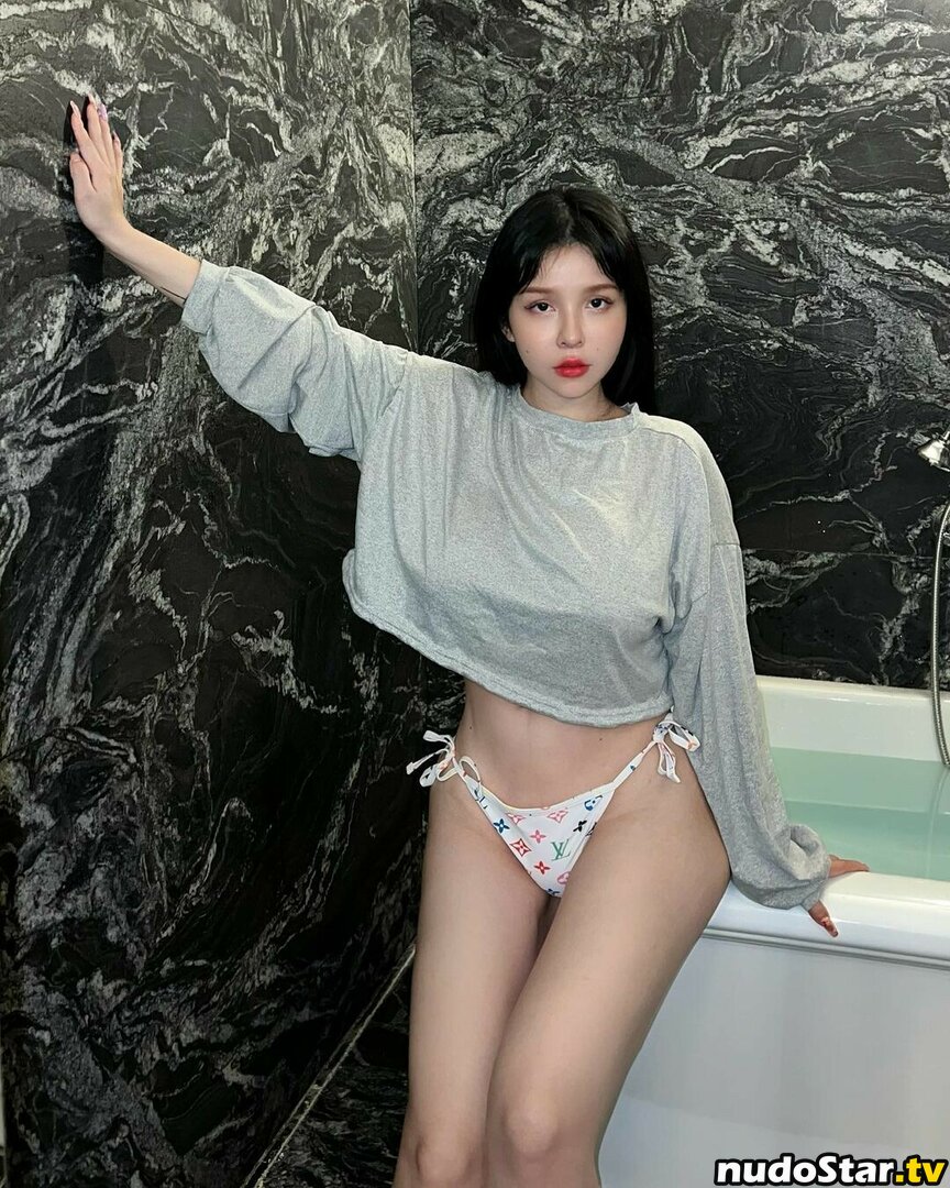 Mandi 香菱 Nude OnlyFans Leaked Photo #26