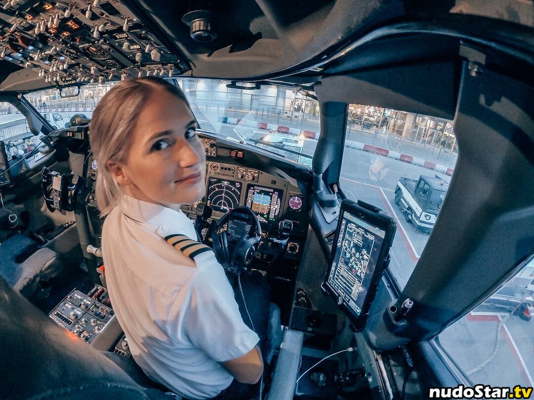 Maria Fagerström / mariathepilot Nude OnlyFans Leaked Photo #9