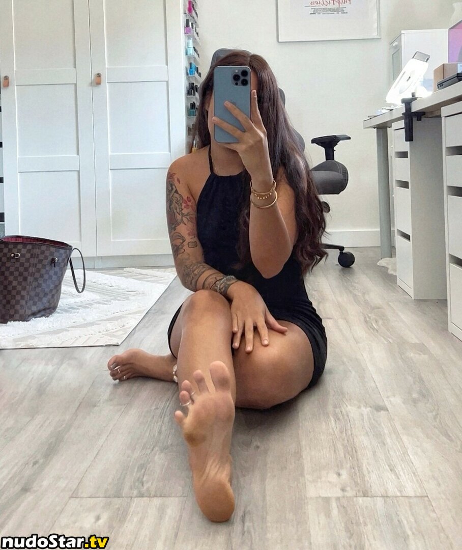 Mariefrenchgirlfeet / mariefanpageloveher / mariefrenchfeetgirl Nude OnlyFans Leaked Photo #41