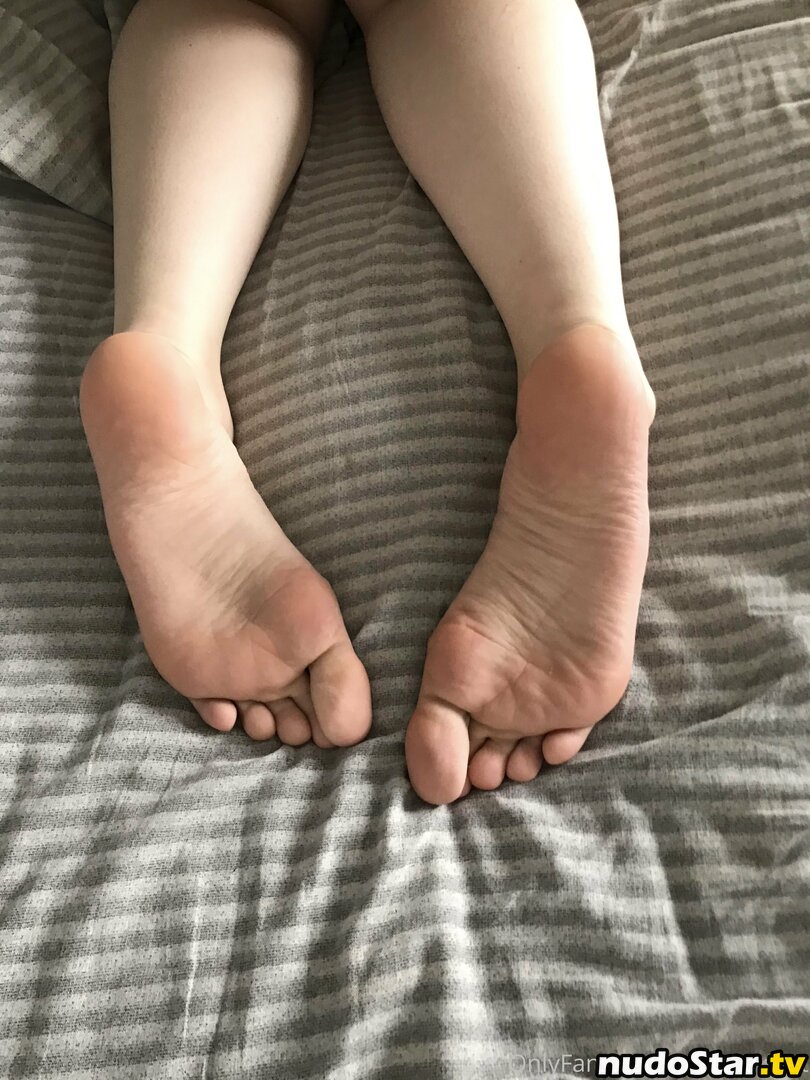 martha.feet / martha.feet3 Nude OnlyFans Leaked Photo #11