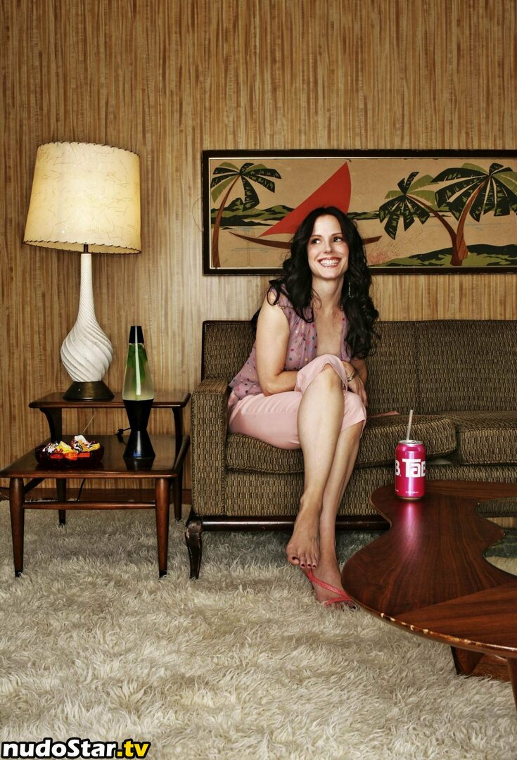 Mary-Louise Parker Nude OnlyFans Leaked Photo #27