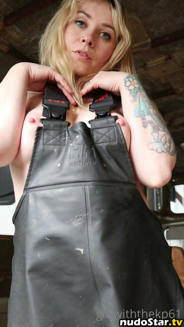 Mechanic Mommy / girlwiththekp61 / mechanicmommy / ostrichairlines Nude OnlyFans Leaked Photo #21