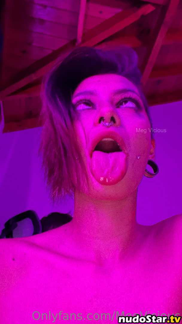 Meg Vicious / toohotnetflix Nude OnlyFans Leaked Photo #8