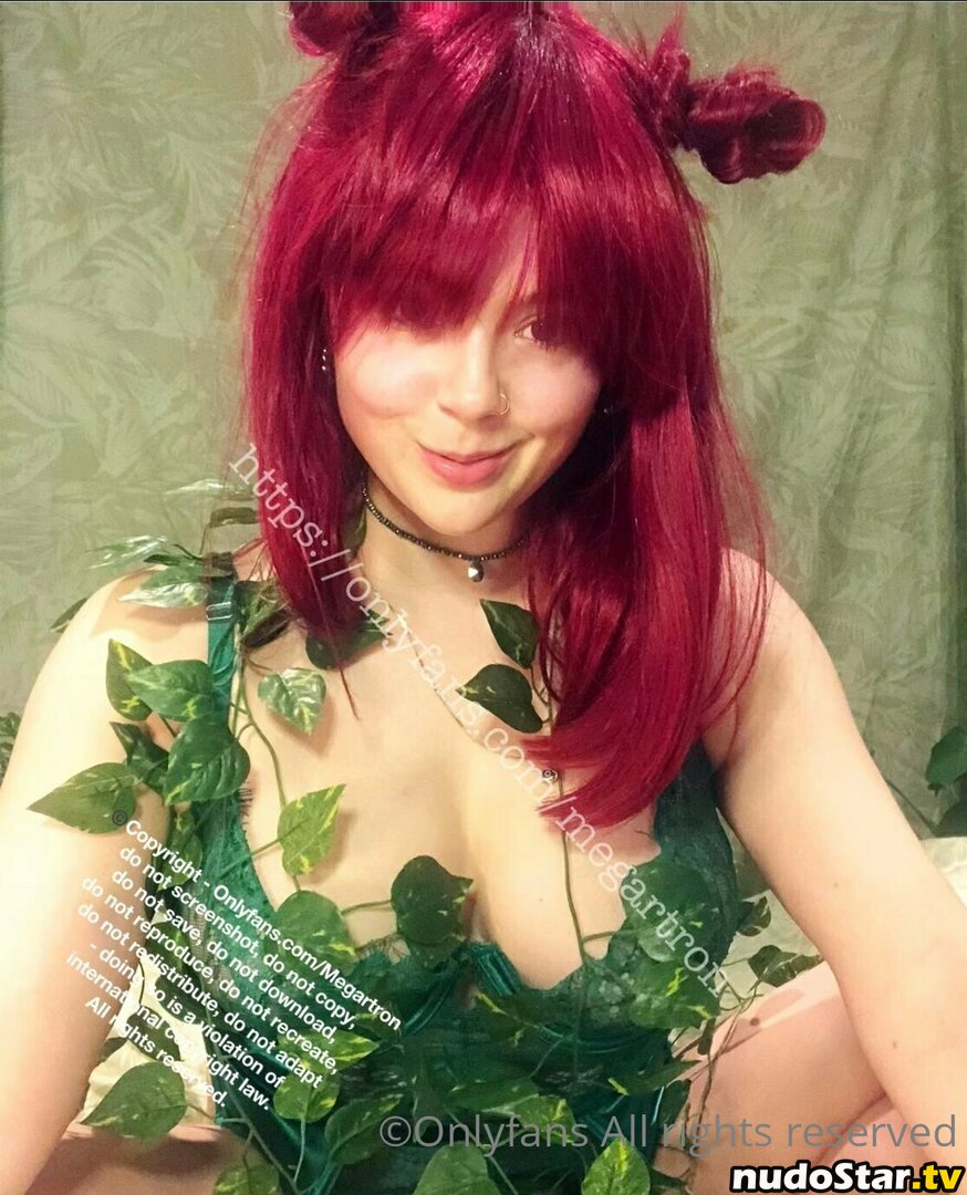 Megan Prescott / Megartron Nude OnlyFans Leaked Photo #45