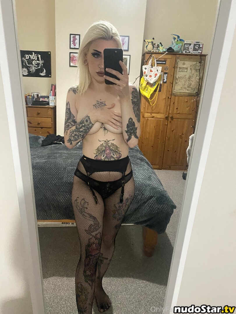 meh_danni Nude OnlyFans Leaked Photo #7