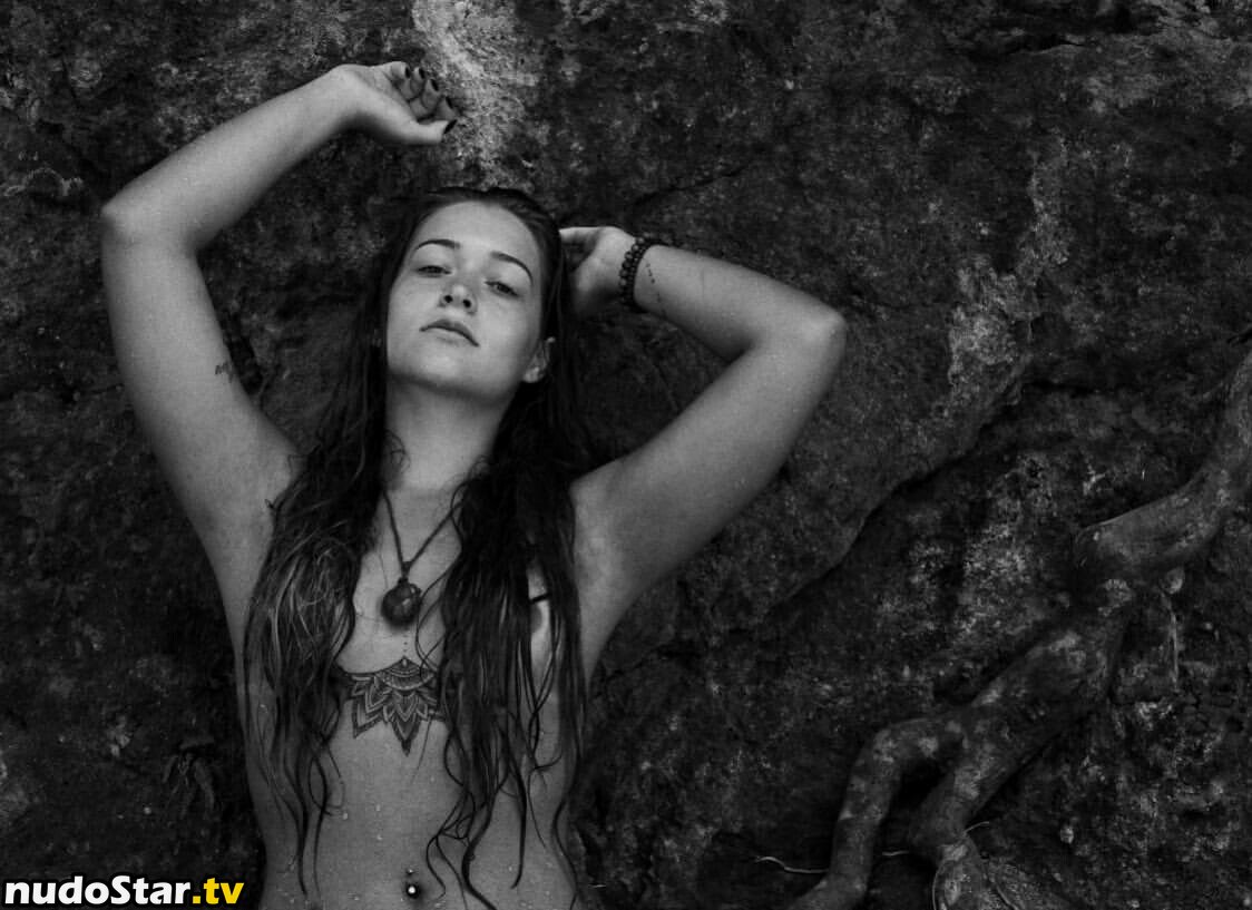 Mel Breia / mel.breia Nude OnlyFans Leaked Photo #35