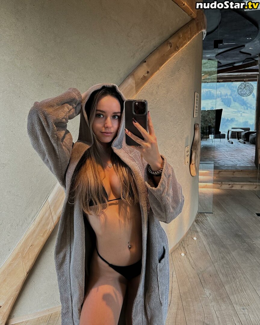 Melaniehfl / melaniehicksxxx Nude OnlyFans Leaked Photo #42