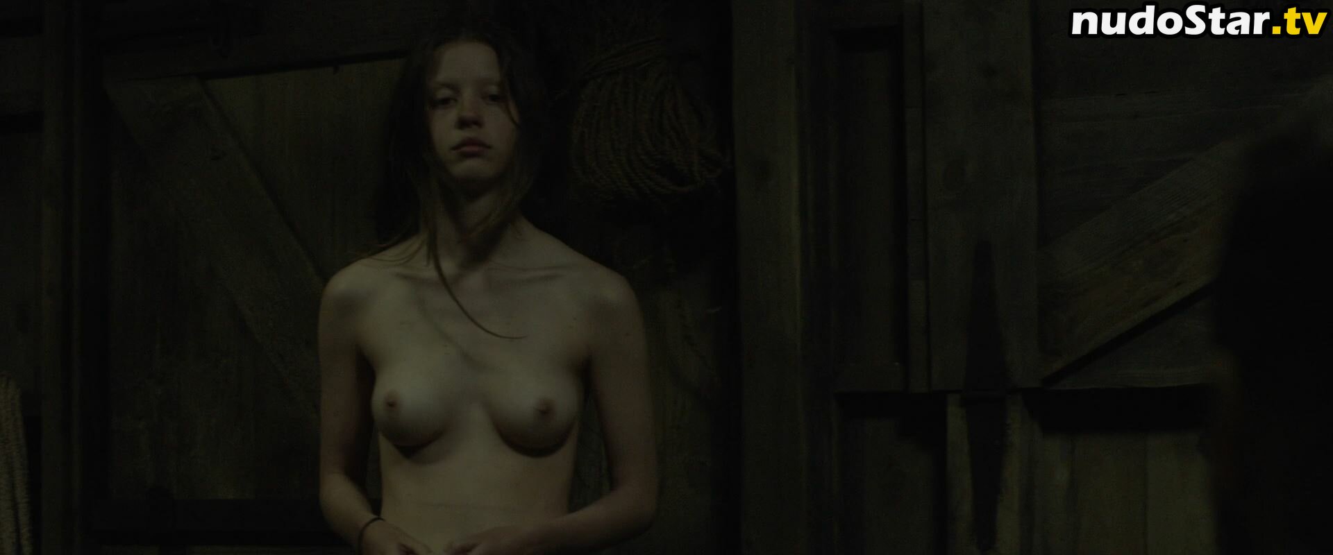 Mia Goth / goth.mia / officalmiagoth Nude OnlyFans Leaked Photo #44