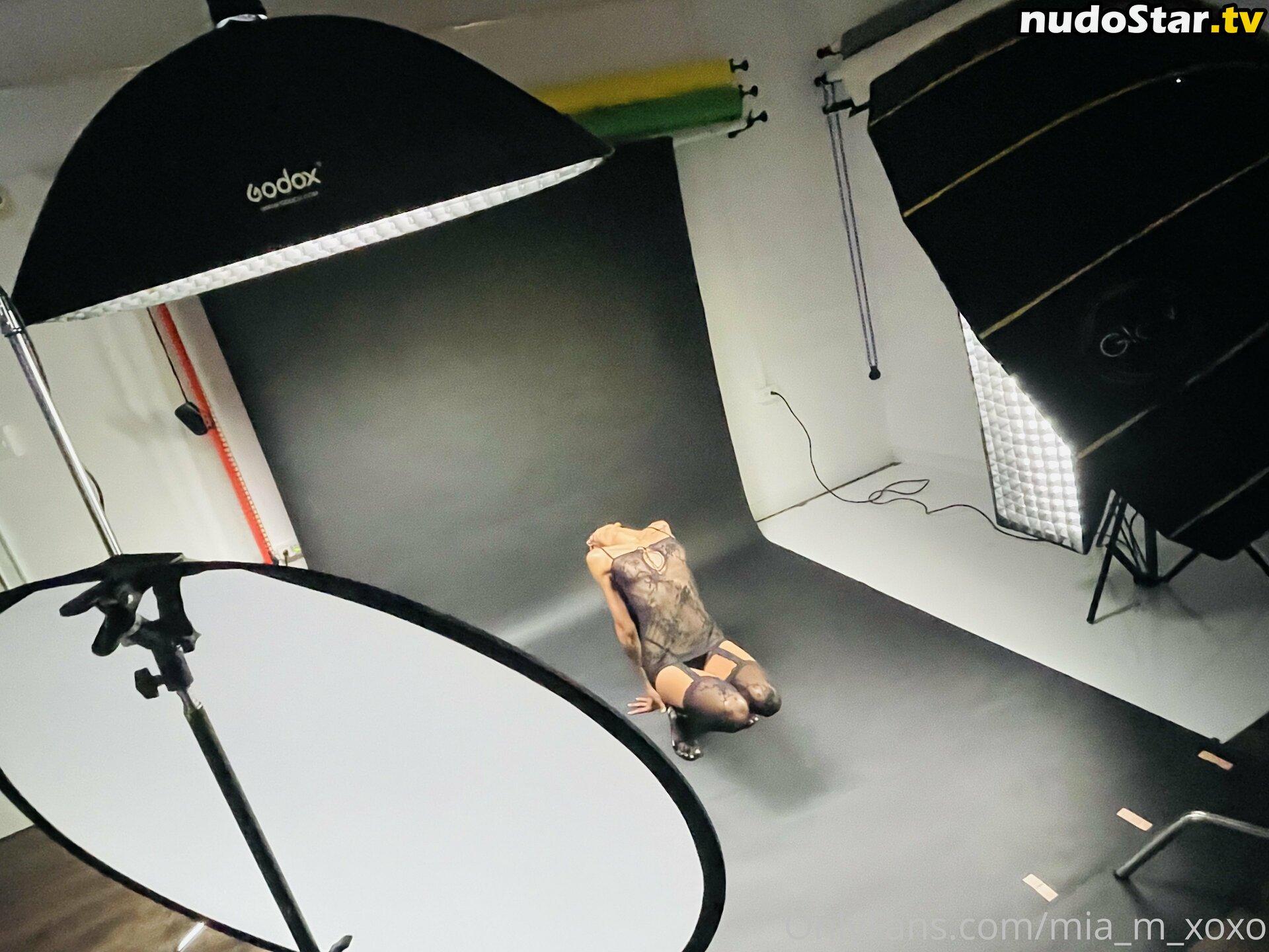 mia__xoxo / mia_m_xoxo Nude OnlyFans Leaked Photo #13