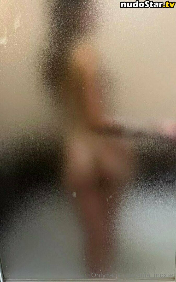 mia_moxie / mmoxie85 Nude OnlyFans Leaked Photo #5