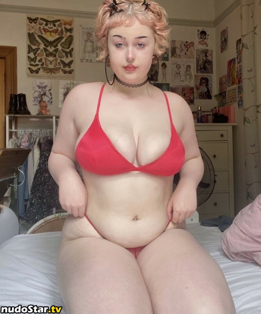 m1labl00m / milabloomoo Nude OnlyFans Leaked Photo #17