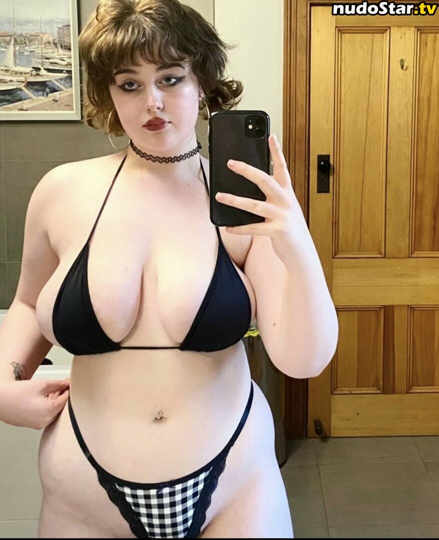 m1labl00m / milabloomoo Nude OnlyFans Leaked Photo #18