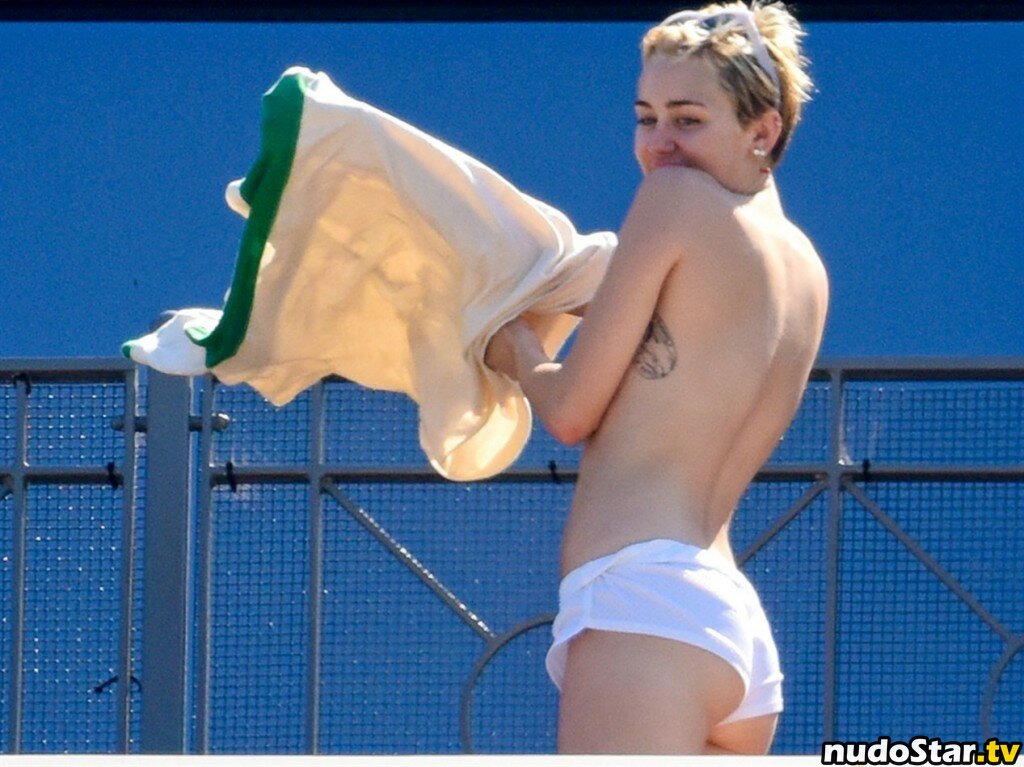 Miley Cyrus / MileyCyrus Nude OnlyFans Leaked Photo #145