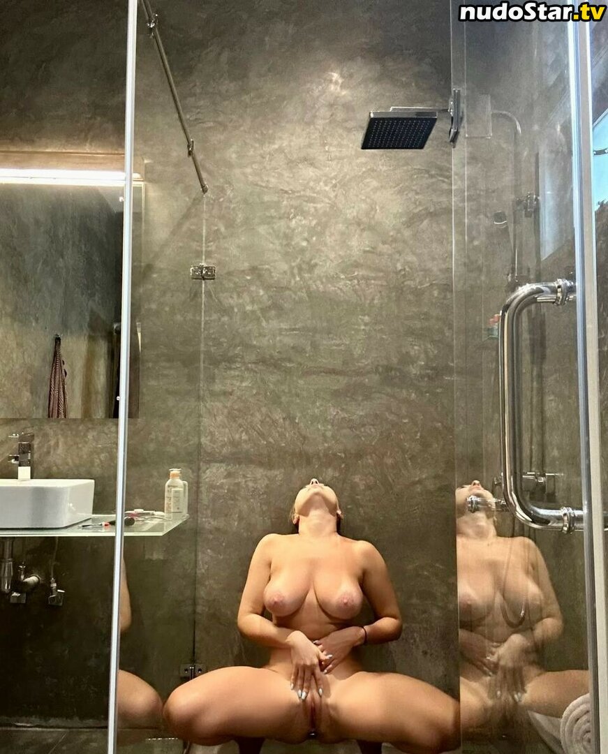 Mindiyarova11 / mindi11 Nude OnlyFans Leaked Photo #130