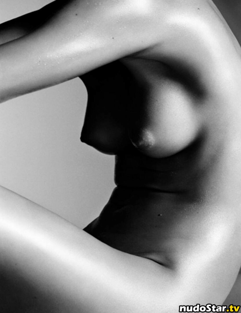 Miranda Kerr / mirandakerr / tsmirandakerr Nude OnlyFans Leaked Photo #40