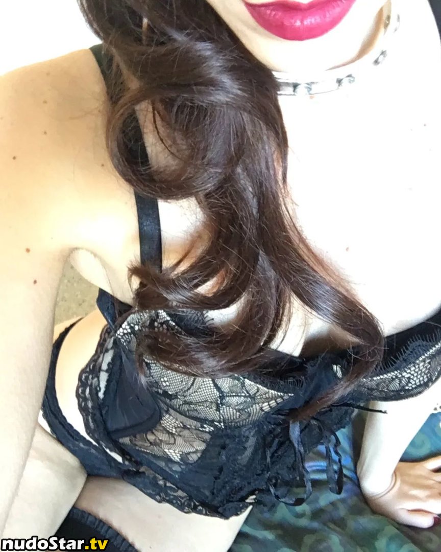 Erika Steel / Miss Caffeine / lavendrous / miss__caffeine1 Nude OnlyFans Leaked Photo #5