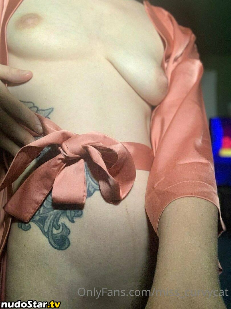 miss_curvycat / misscurvykat Nude OnlyFans Leaked Photo #14
