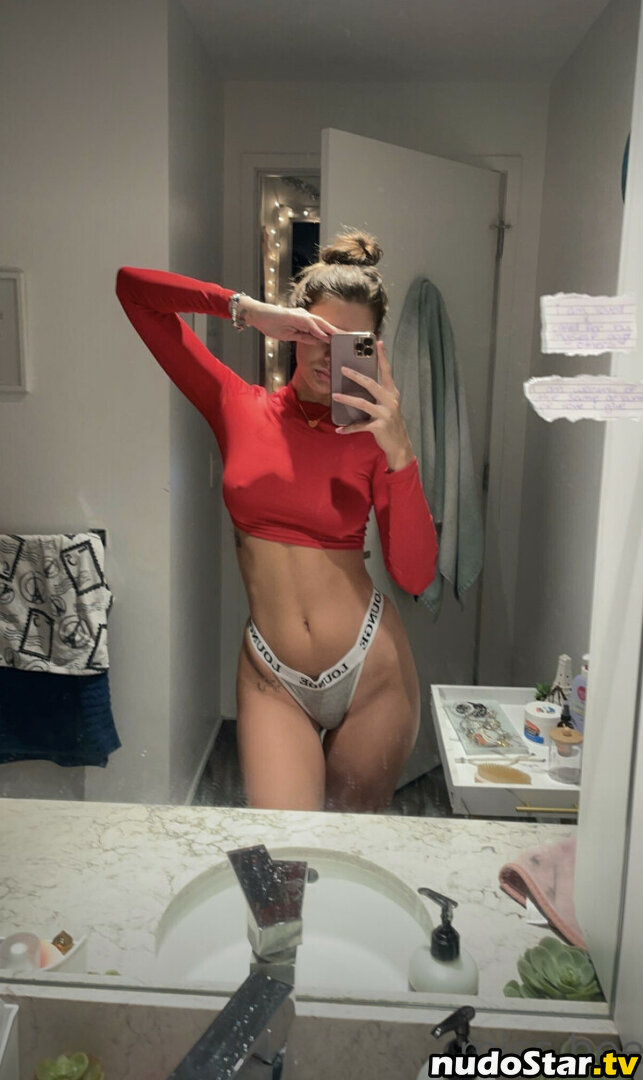 miss.x.bee / miss.xbee Nude OnlyFans Leaked Photo #381
