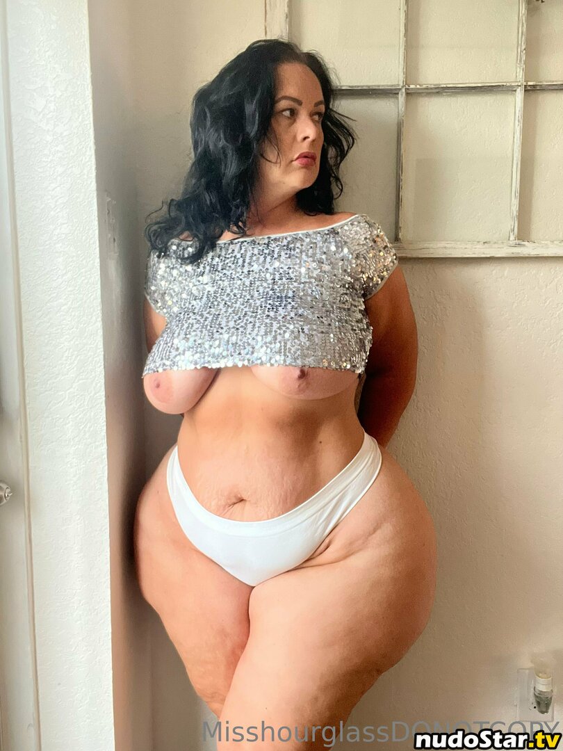 misshourglass Nude OnlyFans Leaked Photo #40