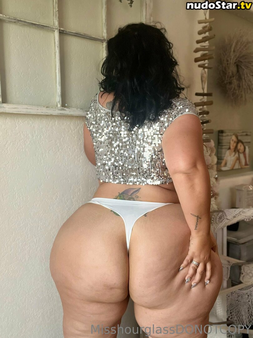 misshourglass Nude OnlyFans Leaked Photo #43