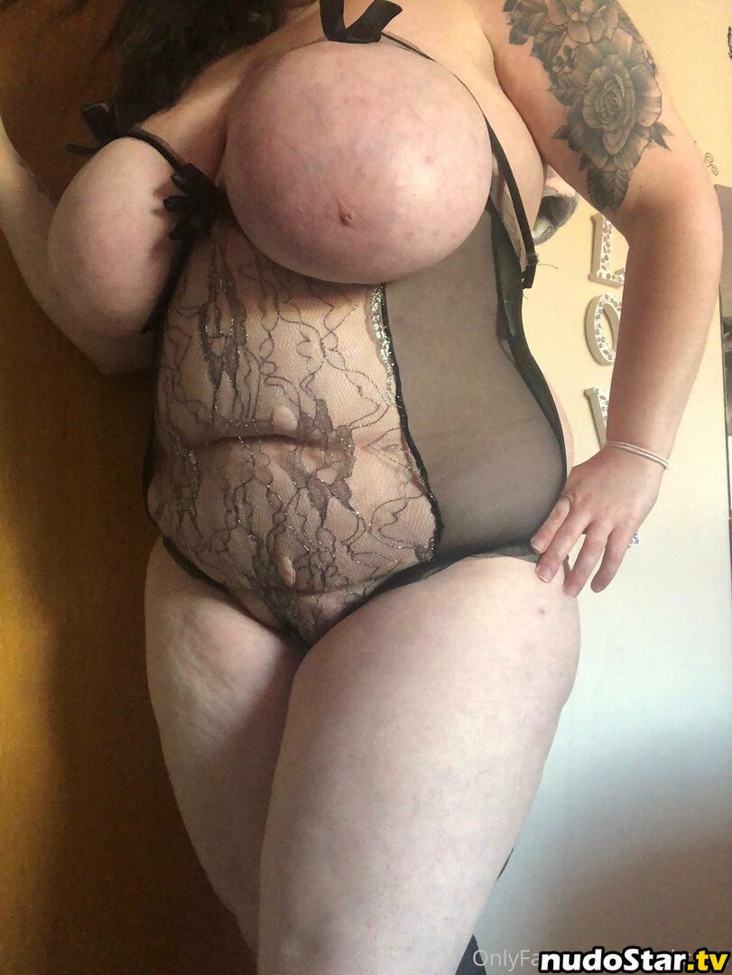 misskcups / misskofficial Nude OnlyFans Leaked Photo #18