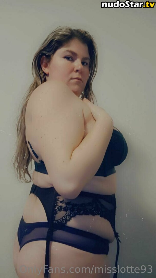 misslotte93 / misslottie_ Nude OnlyFans Leaked Photo #42