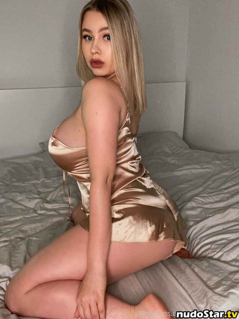 MissParaskeva Nude OnlyFans Leaked Photo #315
