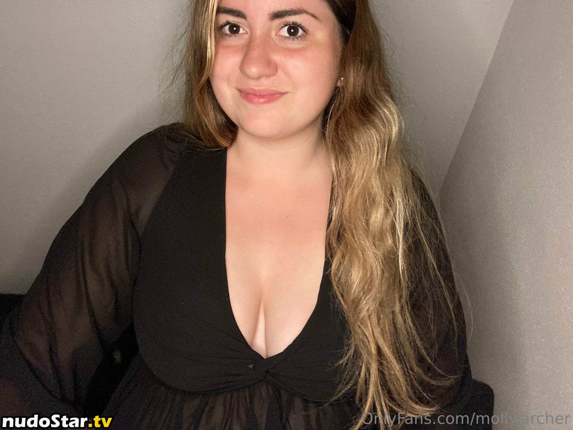 Molly Archer / its.molly_xx / molly.archer Nude OnlyFans Leaked Photo #33