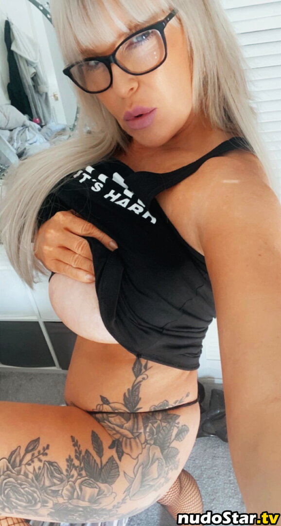 just_smile_withme_xx / mollyjfoxx Nude OnlyFans Leaked Photo #45