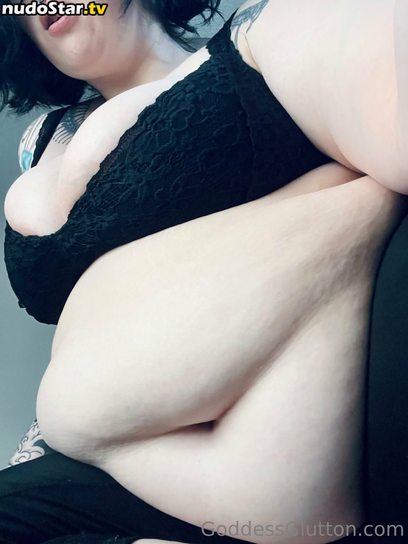 mommy_meghan_ / mommyglutton Nude OnlyFans Leaked Photo #12