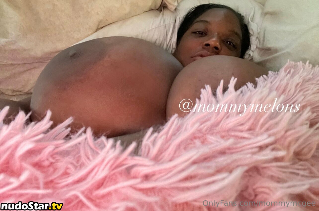 hvnnvhgee / mommymcgee Nude OnlyFans Leaked Photo #15
