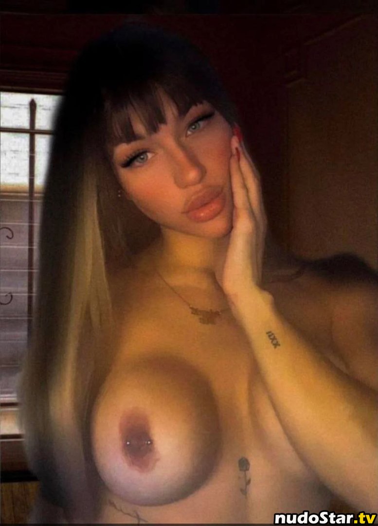 Moniksofia / theycallmemonik Nude OnlyFans Leaked Photo #4