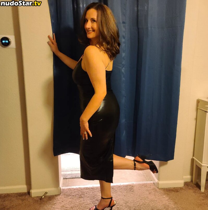 Mrs. Bella Curves / bella_curves / mrs.bellacurves / mrs_bellacurves Nude OnlyFans Leaked Photo #2