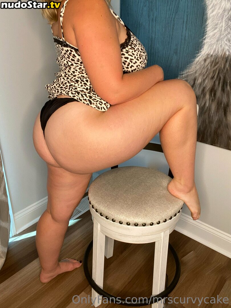 Mrscurvycake Nude OnlyFans Leaked Photo #1