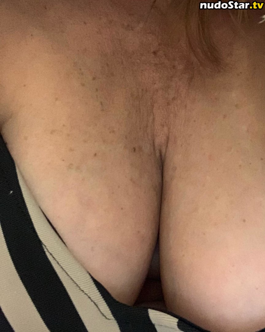 MrsSisiuXXX / mrs_sisiu / sexysisiuxxx Nude OnlyFans Leaked Photo #17