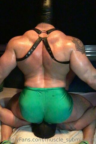 muscle_submission