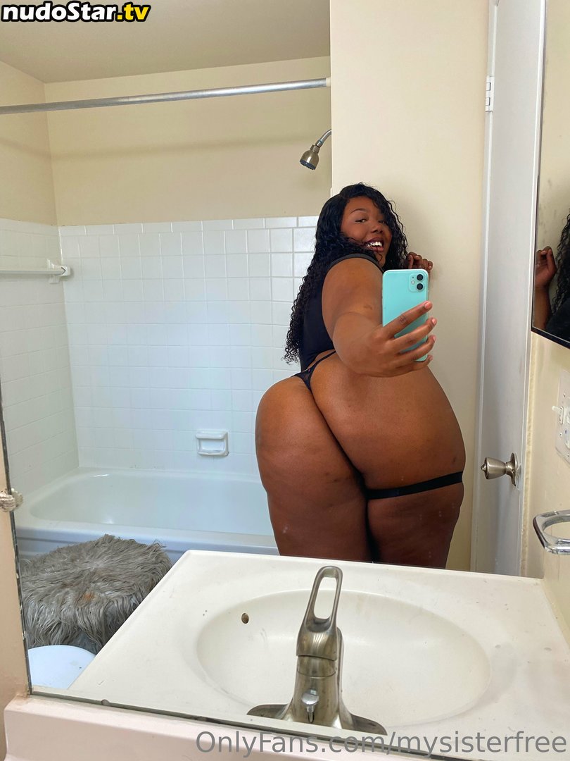 lilred_marie / mysisterfree Nude OnlyFans Leaked Photo #2